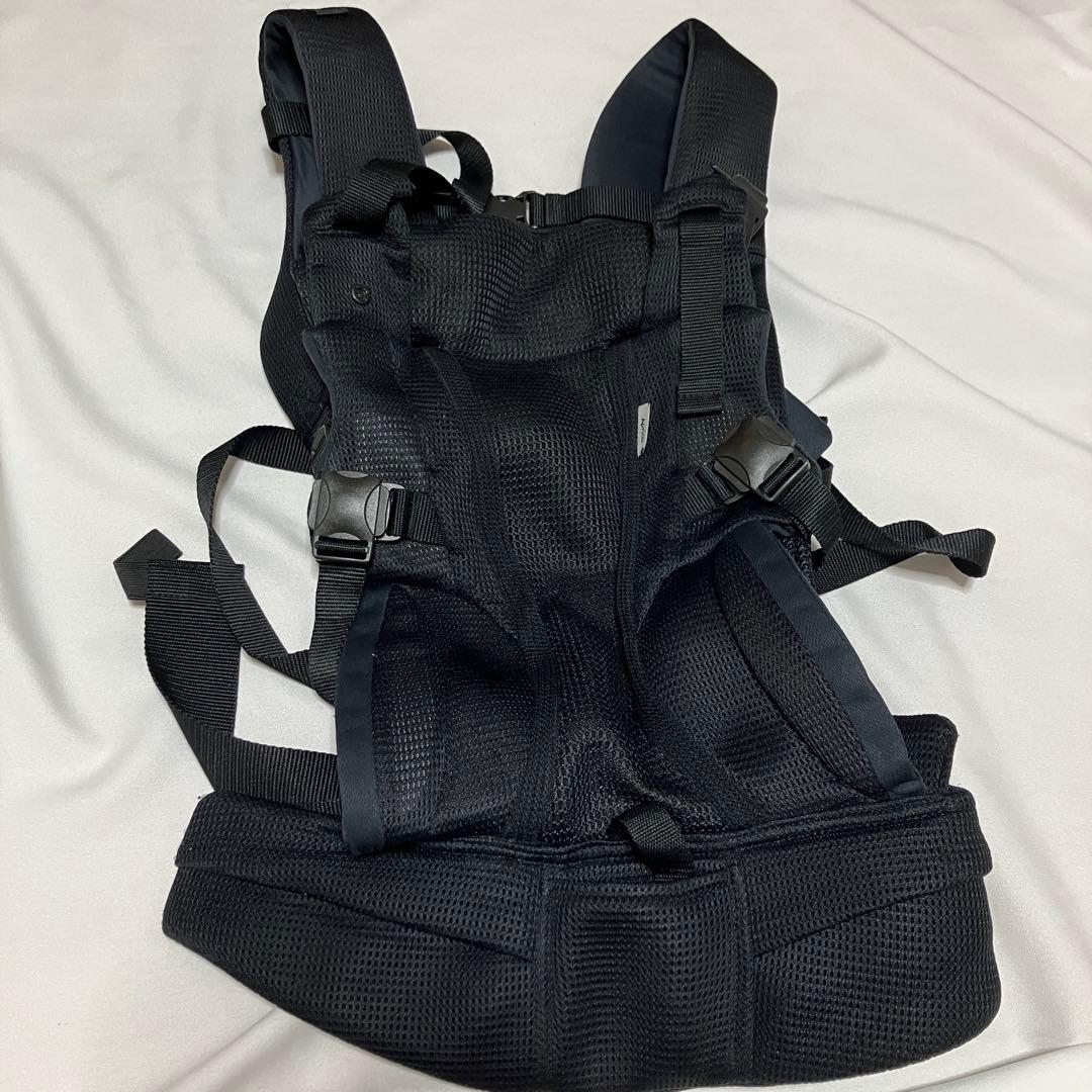 アップリカ　抱っこ紐　ラクリス　ブラック