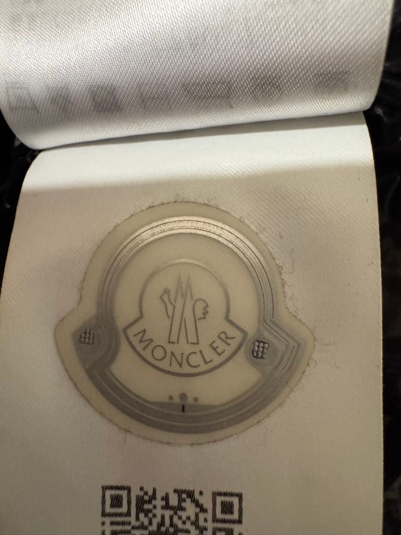 【極美品】希少サイズ 4 MONCLER GUI GILET ダウンベスト