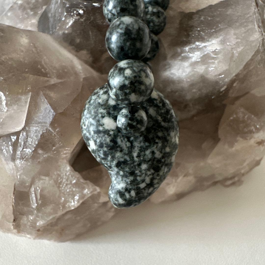 〈限定1点〉 遠野霊石×幻魔勾玉｜高波動を胸元に　Cosmic energy