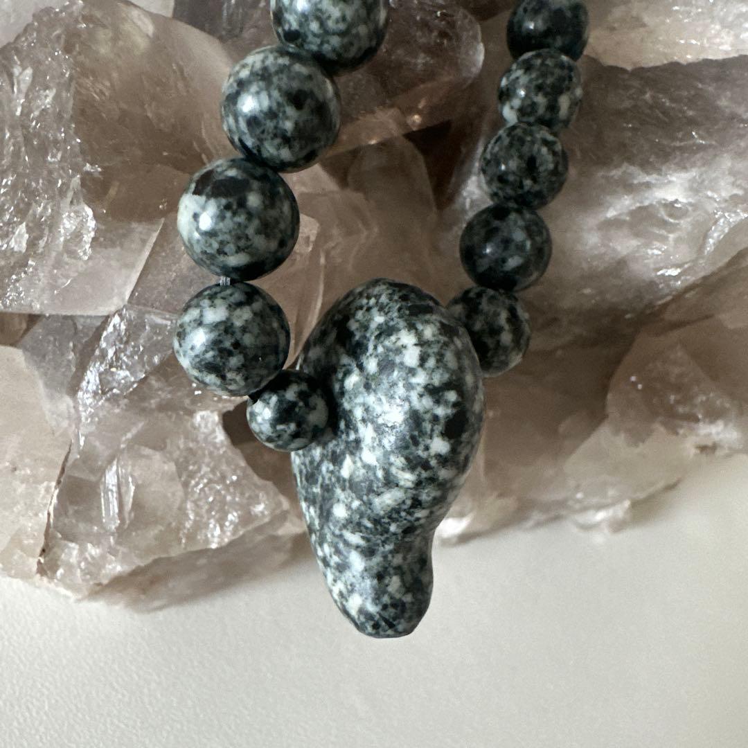 〈限定1点〉 遠野霊石×幻魔勾玉｜高波動を胸元に　Cosmic energy