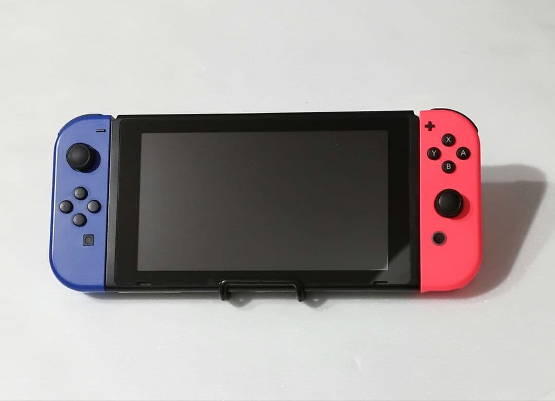 NintendoSwitchネオンレッド