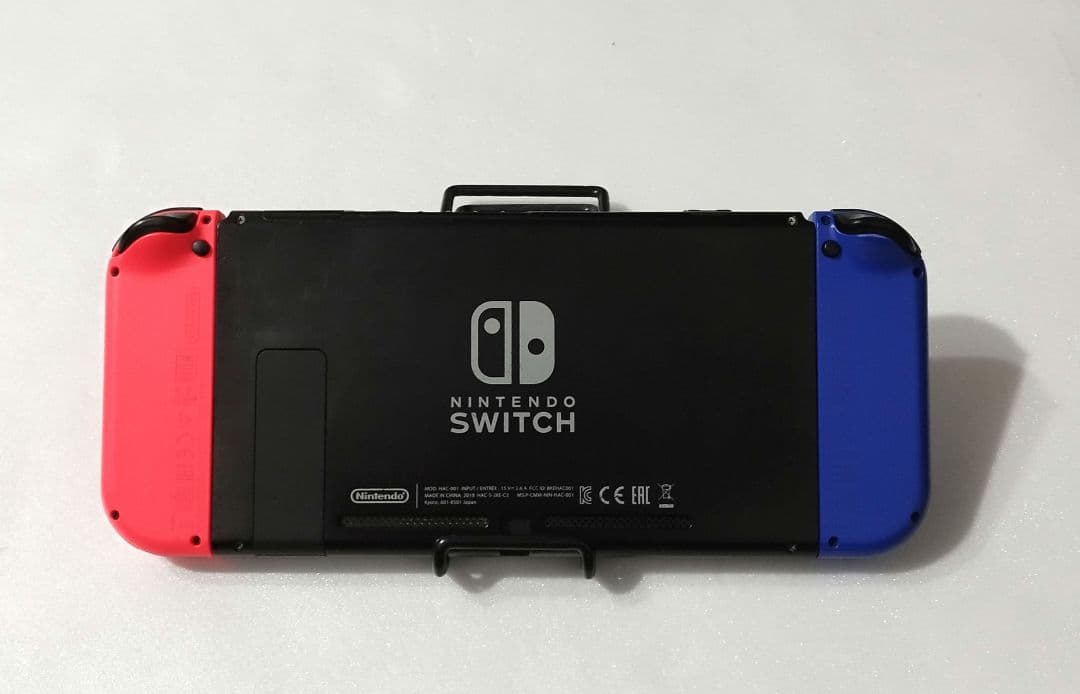 NintendoSwitchネオンレッド