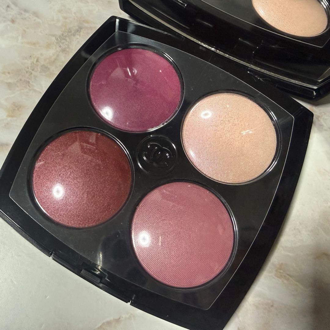 CHANEL ルージュ ヌワール コンフィダンス アイ&チークカラーパレット