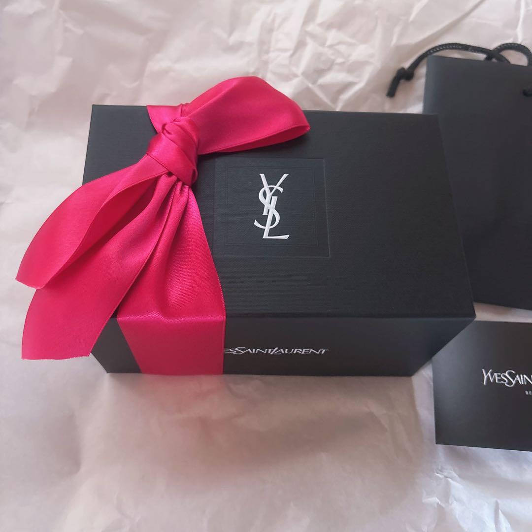 新品未使用】YSL リブレオーデパルファムフローラル 50ml 正規品プレゼント