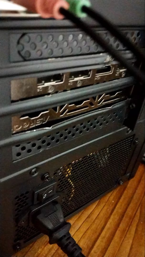 Ryzen 5 5600X RGB デスクトップPC　win11 25H2