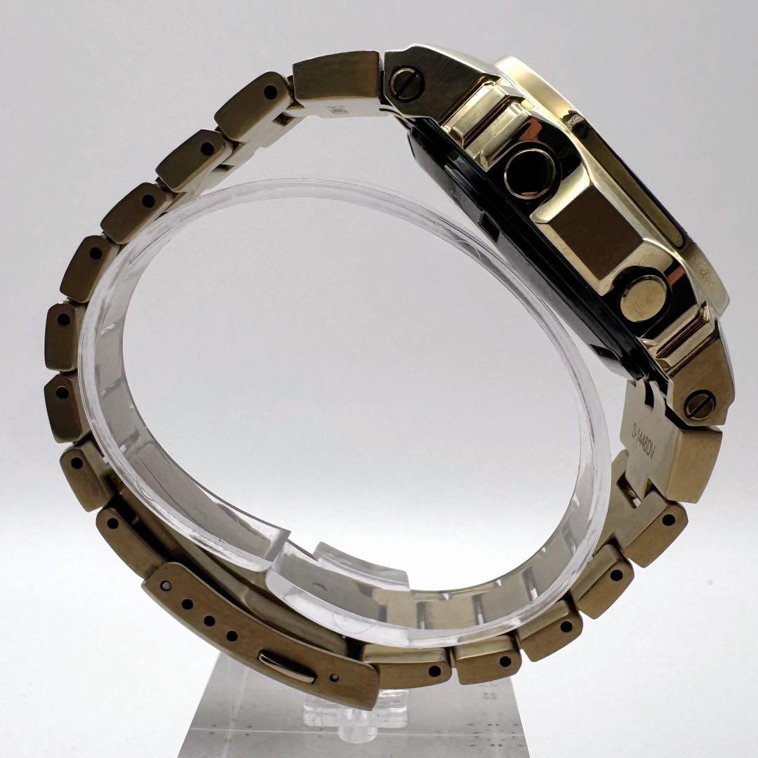 G-SHOCK GMW-B5000 ゴールド