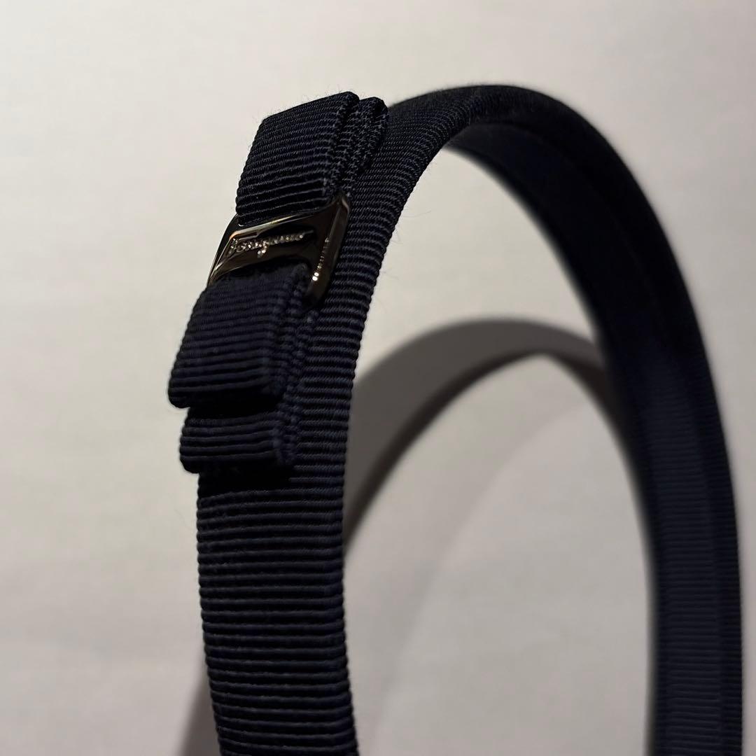 Salvatore Ferragamo ネイビー カチューシャ