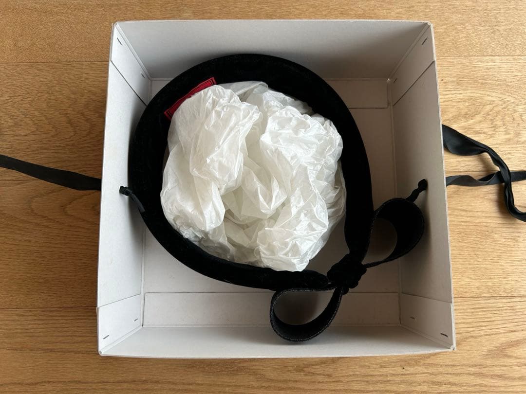 箱付き　Sugri ブラックベルベットリボンヘアバンド