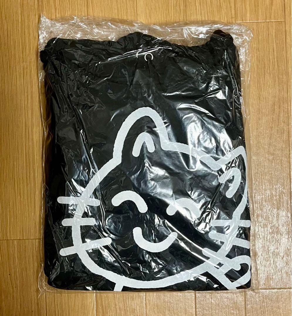 かえってきた なるせねこ パーカー（くろ）