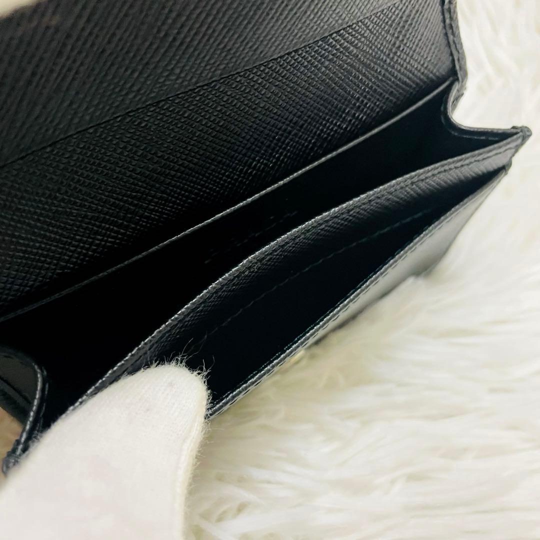新品✨付属完備✨PRADA 名刺入れ カードケース サフィアーノレザー 三角ロゴ