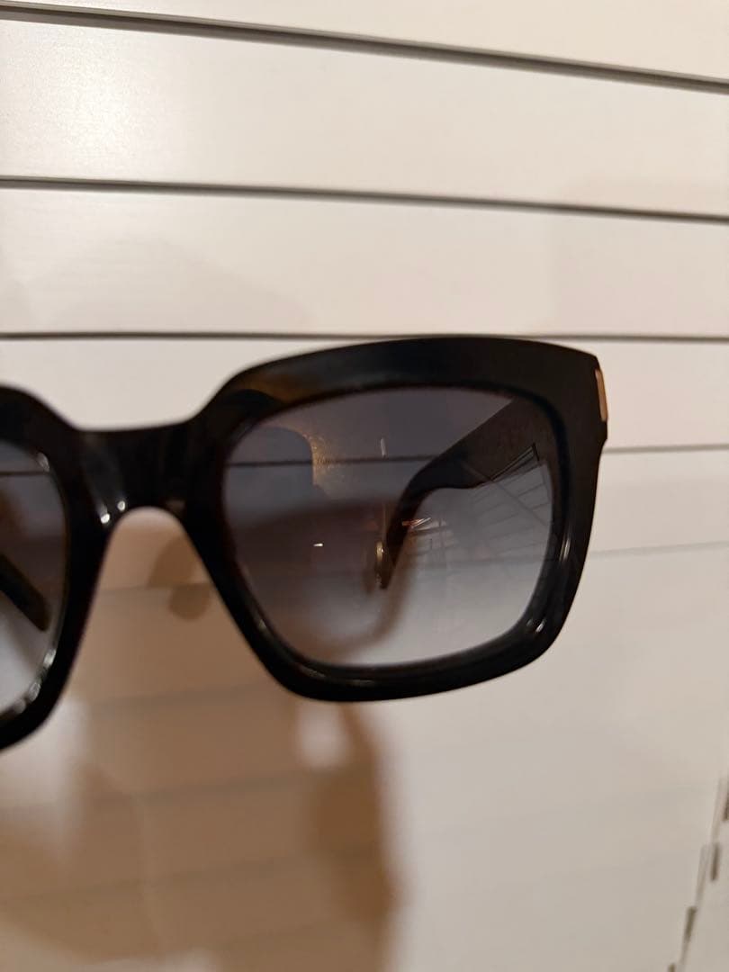 アソーカ　SAINT LAURENTサングラス