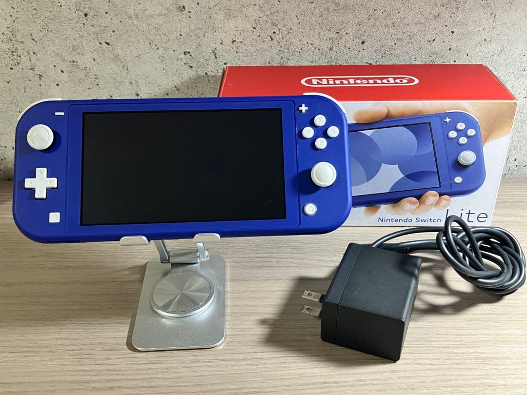 Nintendo Switch Lite 青色 充電器付き