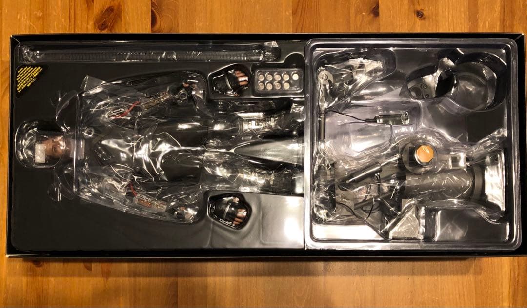 ホットトイズ アイアンマン 1/6トニー・スターク メカテス2.0 デラックス版