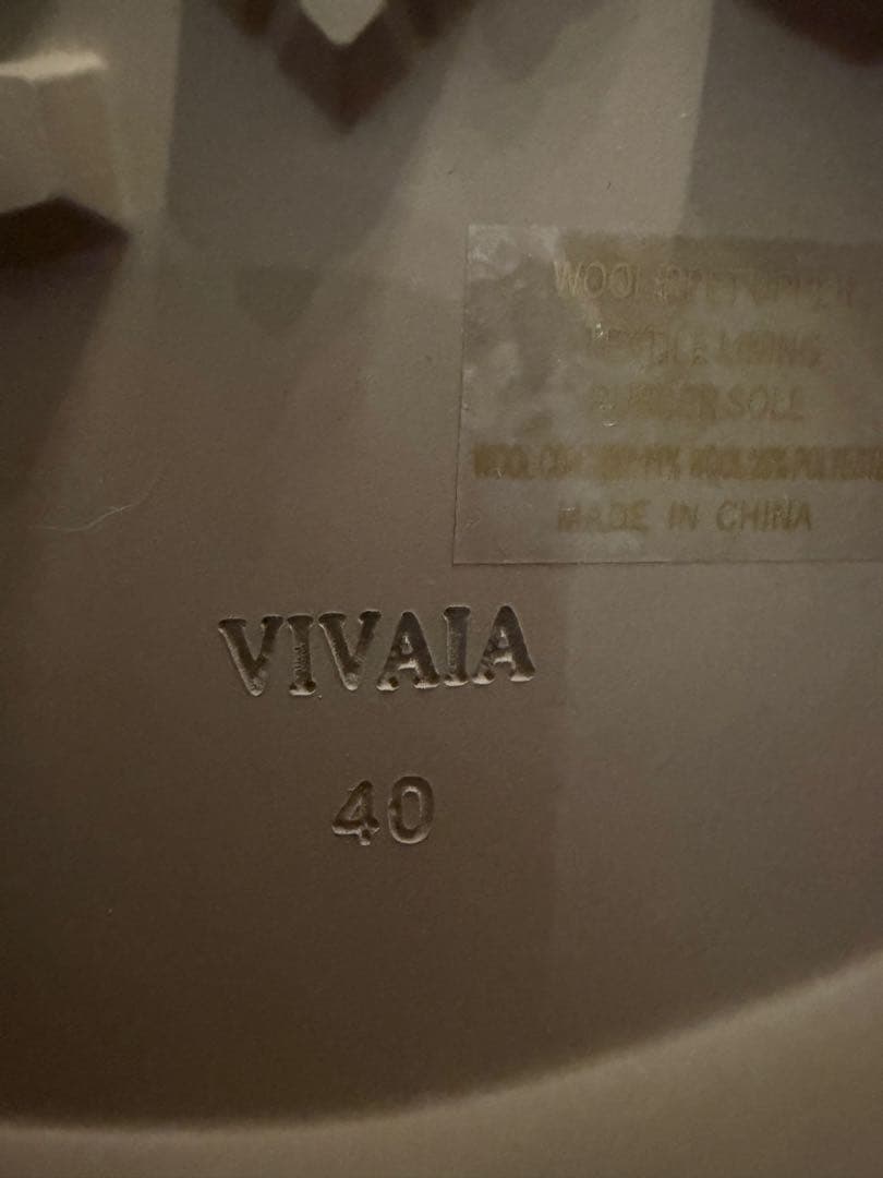 VIVAIA ベージュニットショートブーツ 赤タブ付き