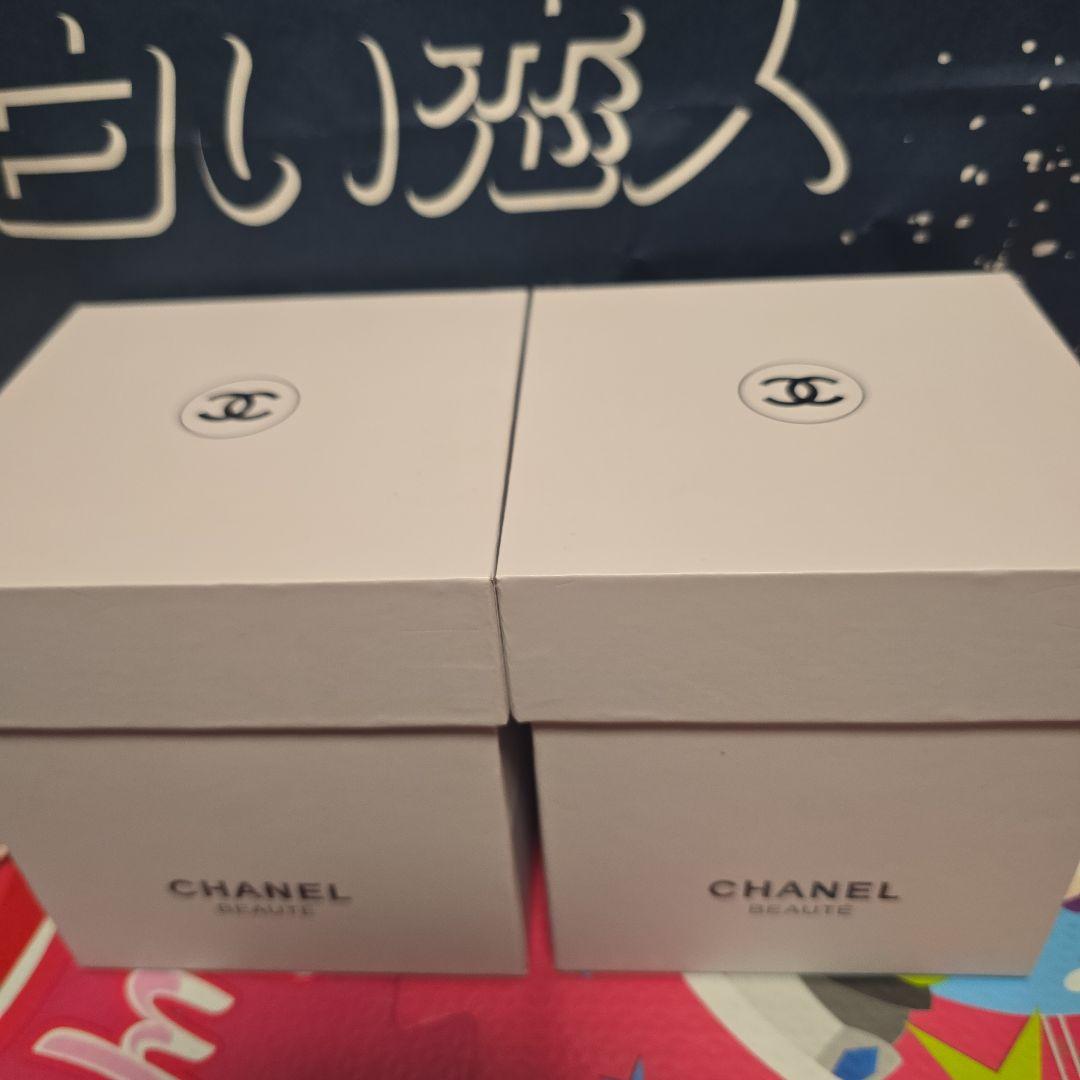 さ*ら様 CHANEL スノードーム 2個セット