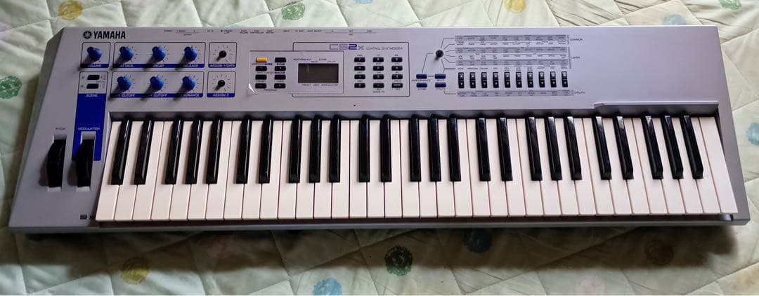 ヤマハ CS2x シンセサイザー 中古(純正電源コード(PA-3B)ペダルあり)
