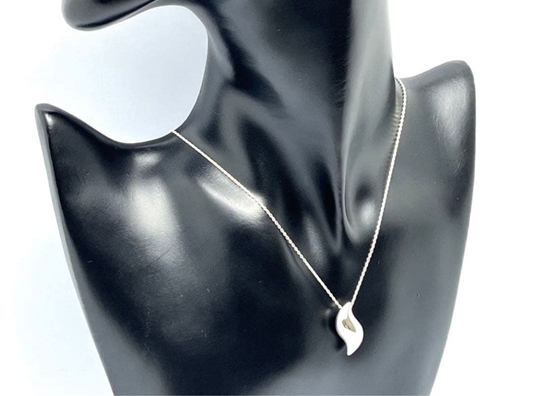 h573 美品　ティファニー　リーフ　ネックレス　シルバー　925