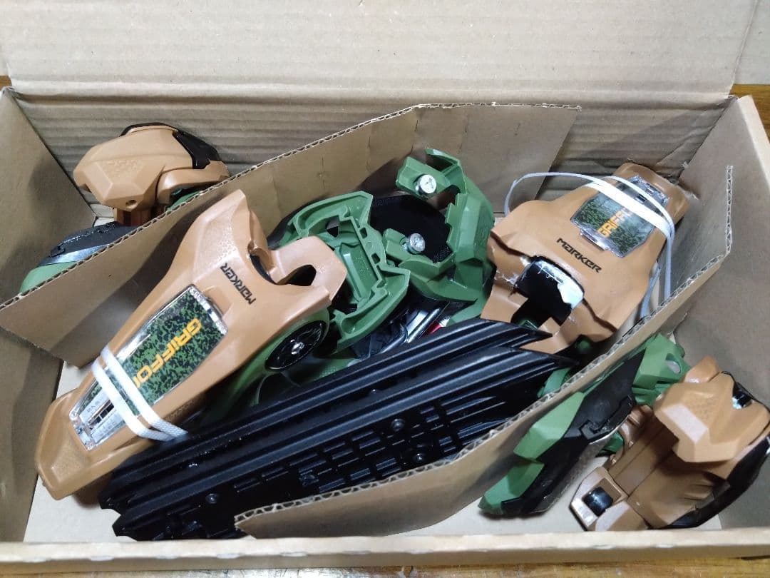 特価★新品未使用★国内正規MarkerマーカーGrifon13GW