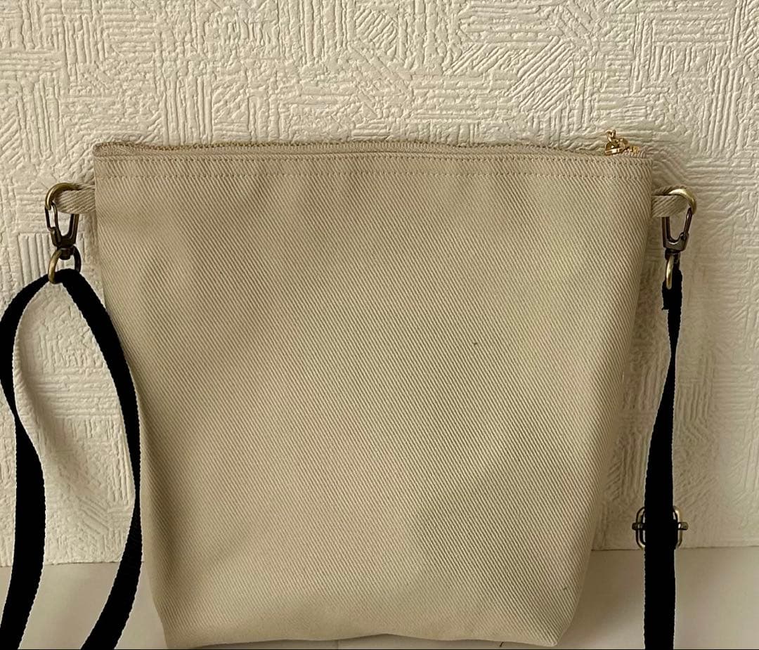 ハンドメイドB800 犬柄のショルダーバッグ