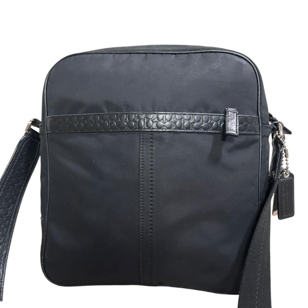 美品　コーチ ショルダーバッグ 斜め掛け 黒 ブラック クロスボディ レザー