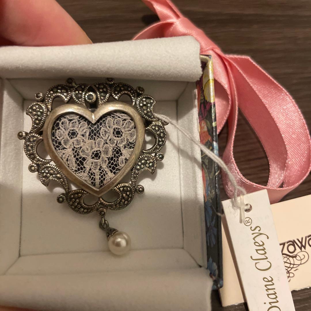 近沢レース　ダイアンクライス アンティークレース　ブローチ