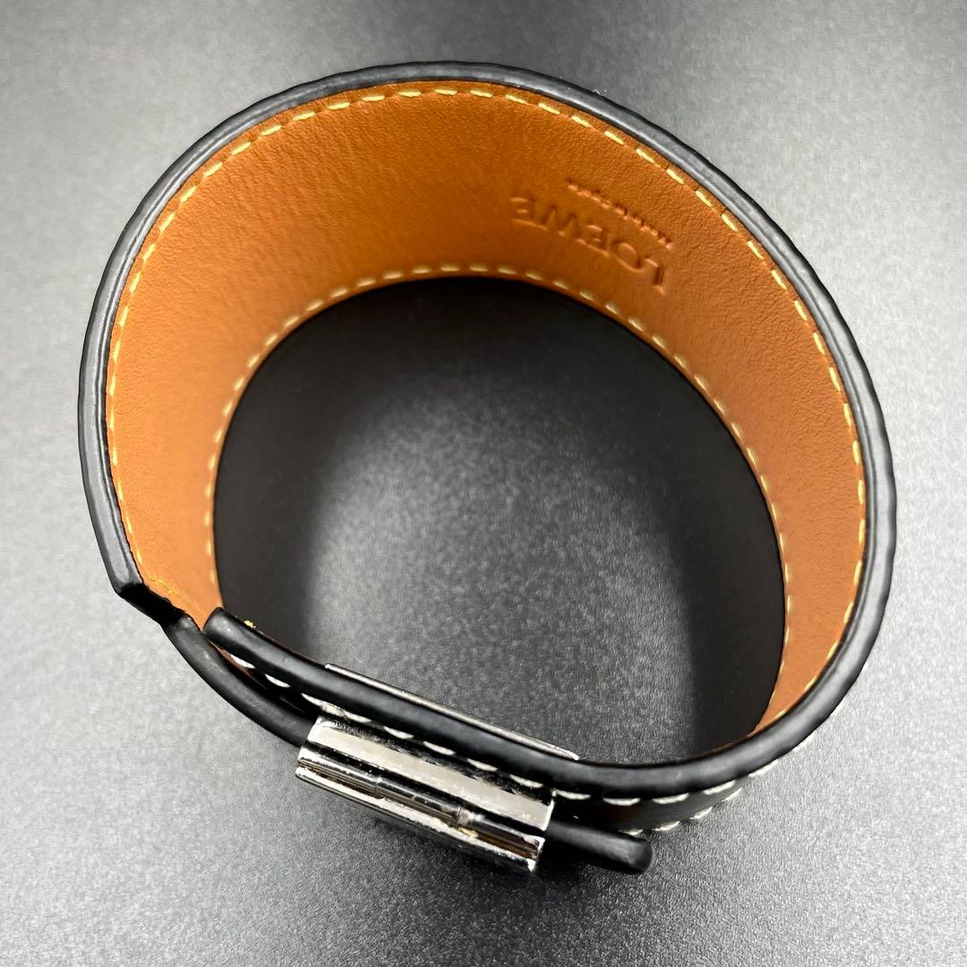 極美品・鑑定済★ロエベ　アナグラム　ブレスレット　バングル　レザー　ブラック