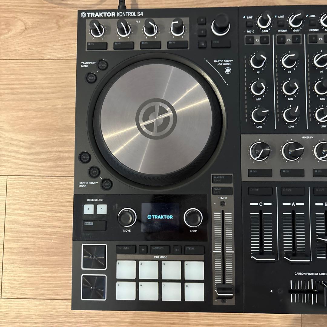 TRAKTOR KONTROL S4 MK3 DJコントローラー
