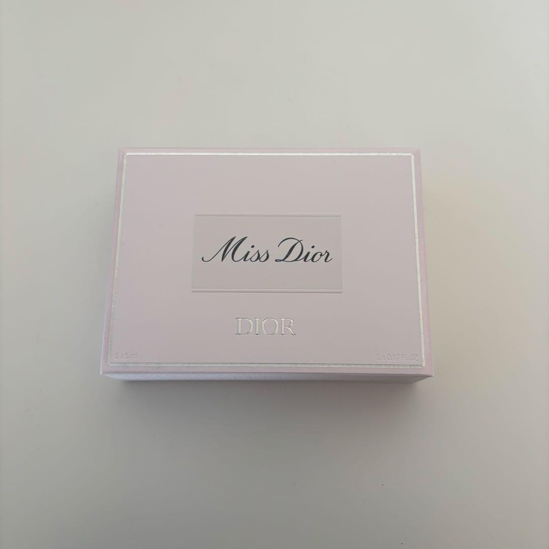 ミス ディオール ワードローブ セット (オンライン限定) Dior 香水