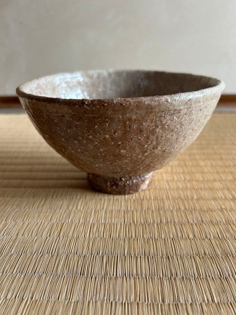 兼田佳炎　萩茶盌