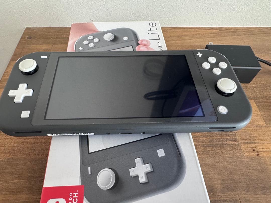 Nintendo Switch lite 任天堂　スイッチ　ライト　グレー