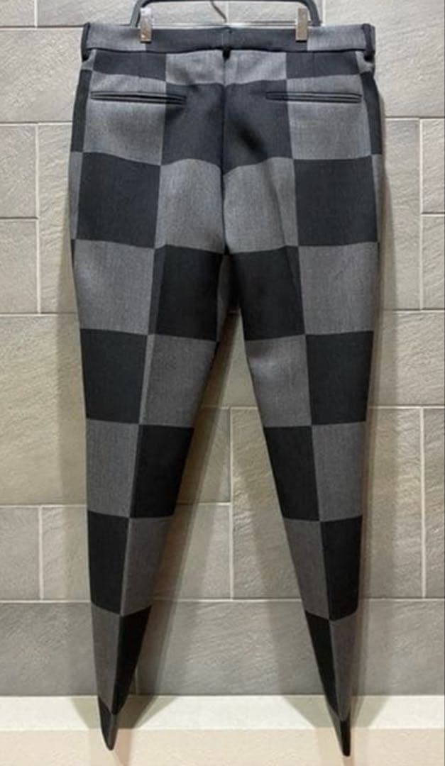 新品未使用品。ジャイアントダミエ。スーツ。パンツ。セットアップ。サイズ42