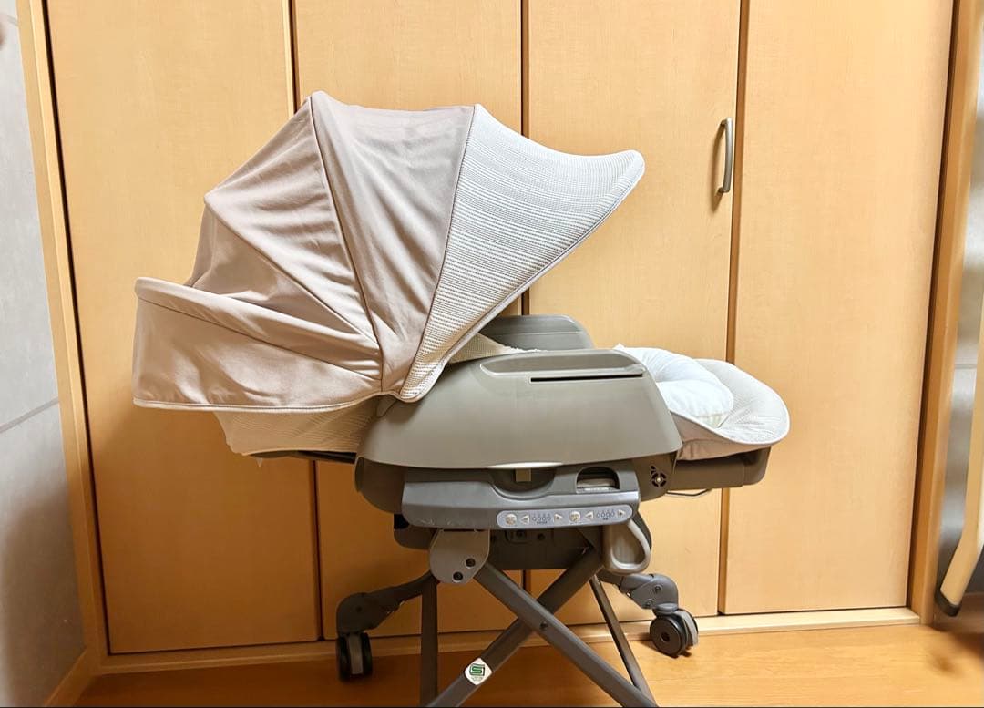 Combi ネムリラAUTOSWING BEDi longスリープシェルEG+