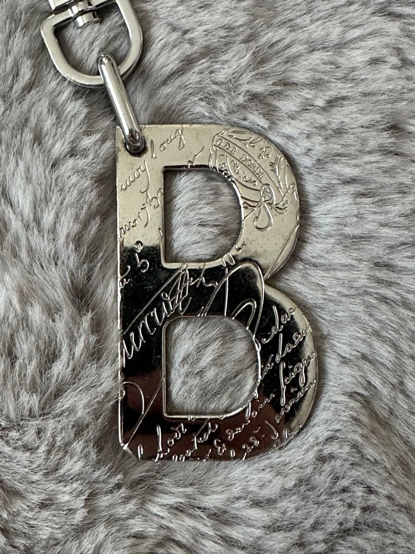 最終値下げ　Berluti　ベルルッティ　Bロゴ　バッグチャーム　キーホルダー