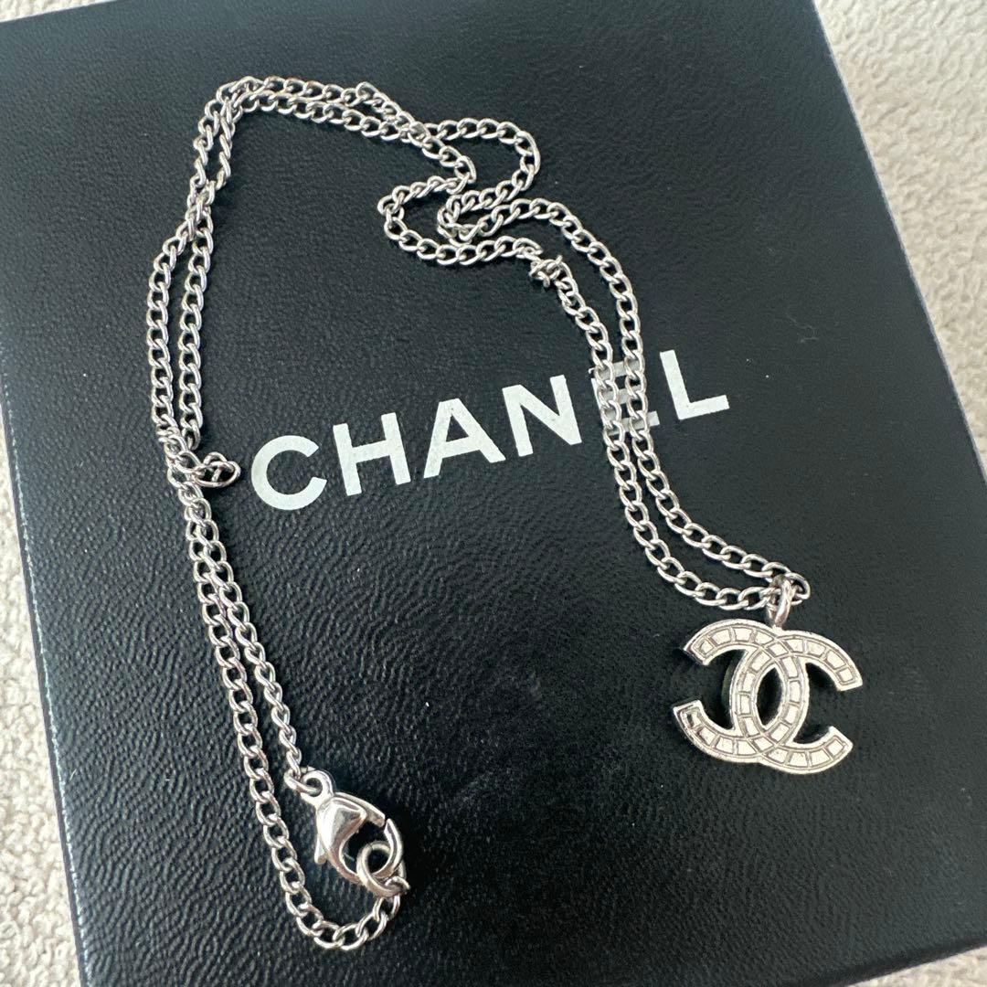 CHANEL シルバー ccロゴ ネックレス