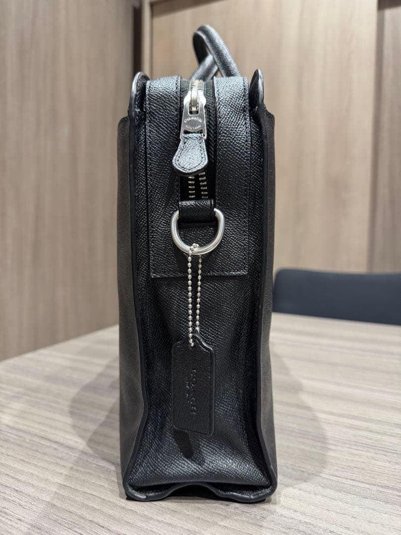 COACHブラックレザービジネスバッグ 黒