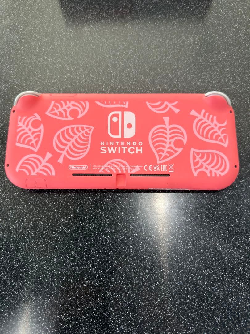 Nintendo Switch Lite どうぶつの森デザイン