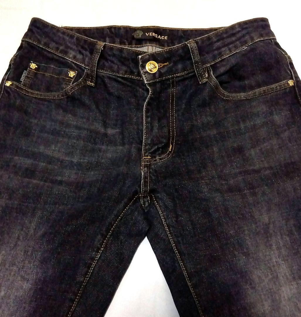 ヴェルサーチ ジーンズ ゴールド メデューサ スリムフィット デニム ビンテージ