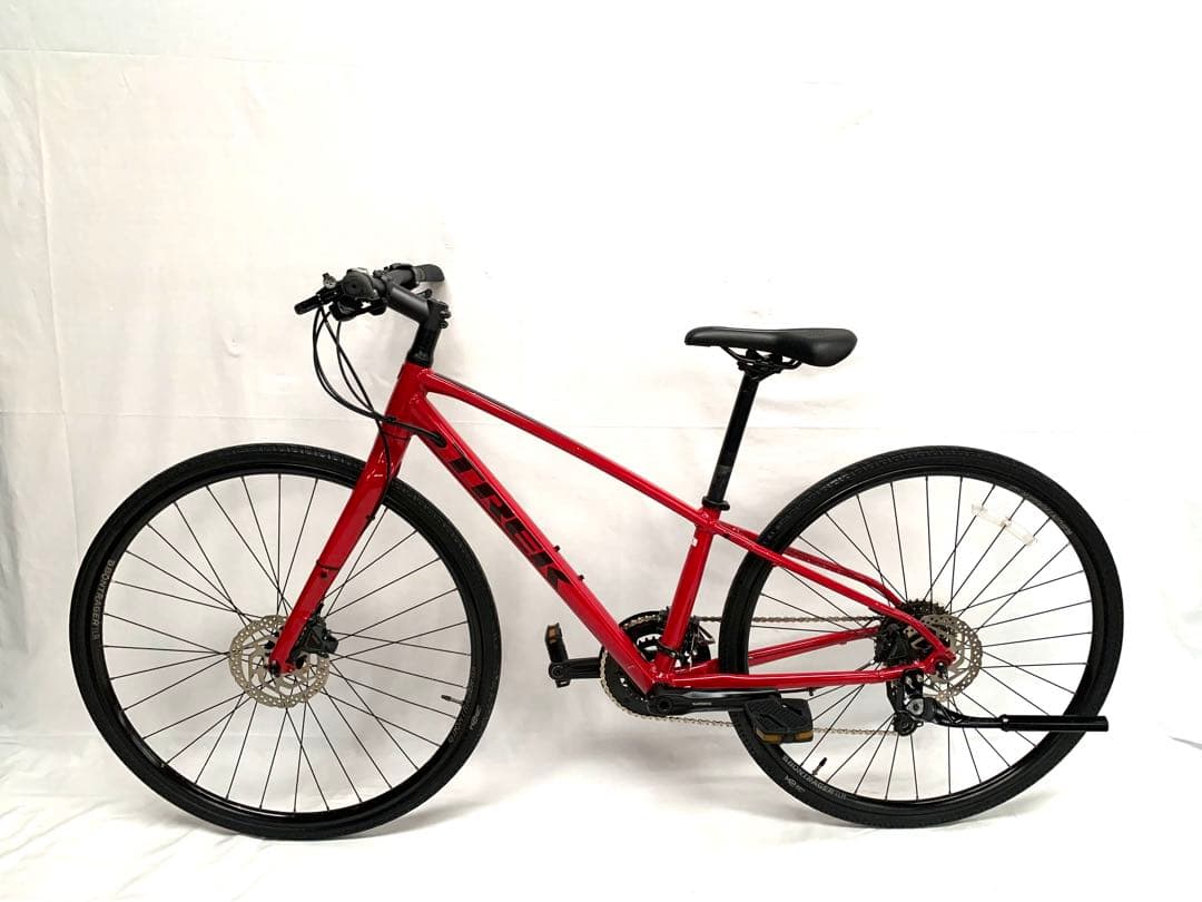 送料無料TREKディスク式オイルブレーキ クロスバイクFX3SHIMANO18速