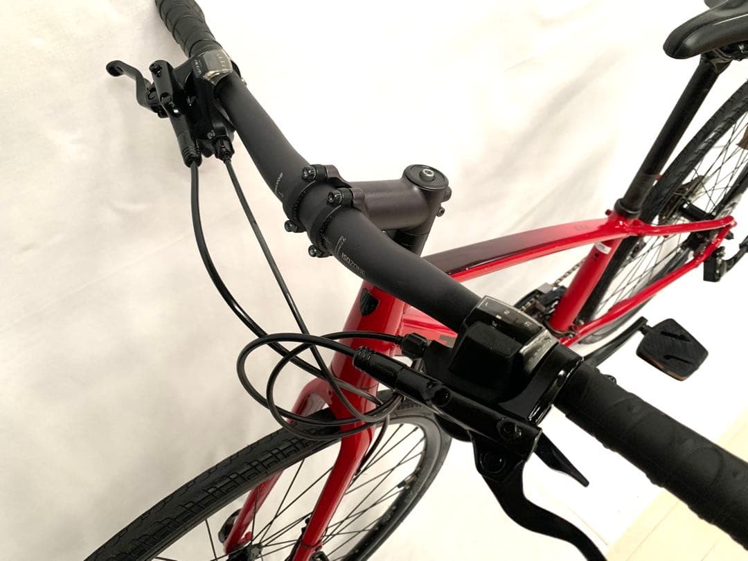 送料無料TREKディスク式オイルブレーキ クロスバイクFX3SHIMANO18速