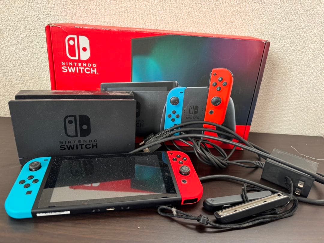 k177 Nintendo Switch ゲーム 本体 箱付き