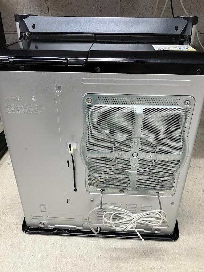 アラジン　石油ファンヒーター　AJ-F45A　２０１１年製　タンク容量７リットル