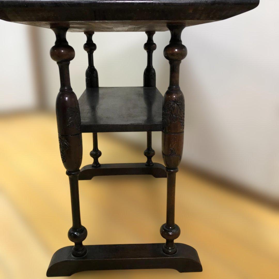 送料無料 アンティーク調 木製テーブル 葡萄彫刻 花台 飾り棚 　251214