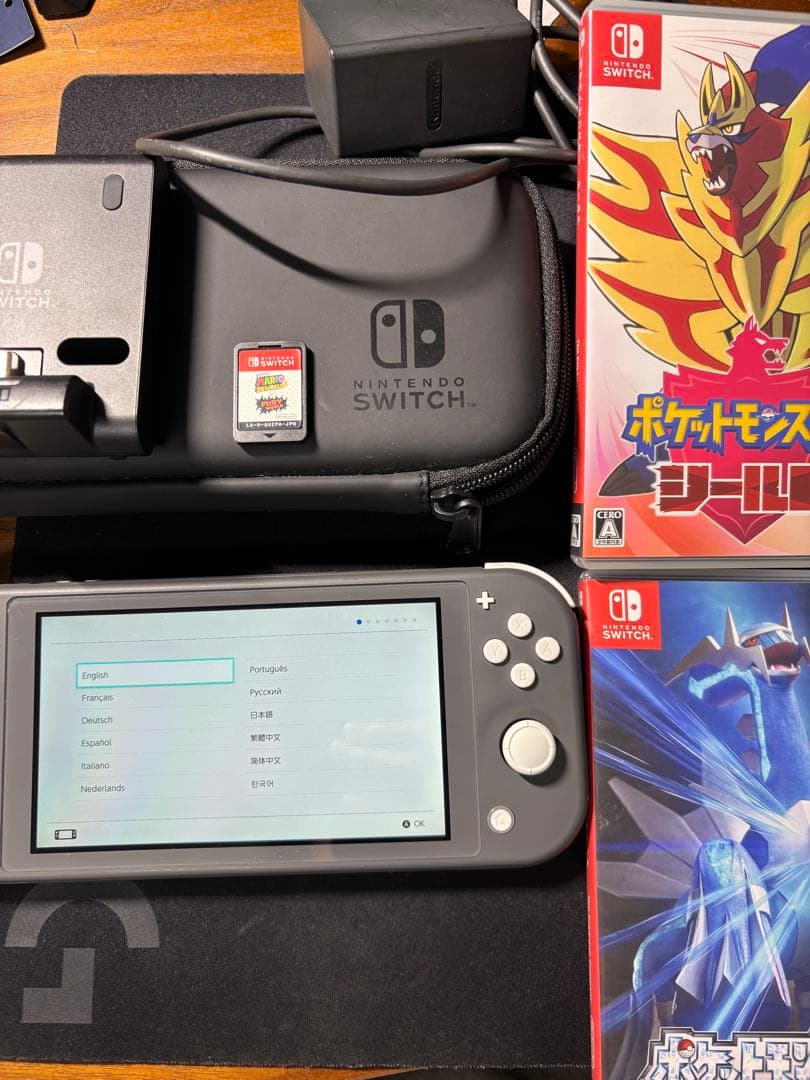 ニンテンドースイッチライト　グレー　ポケモンシールド、ダイヤモンド、マリオセット