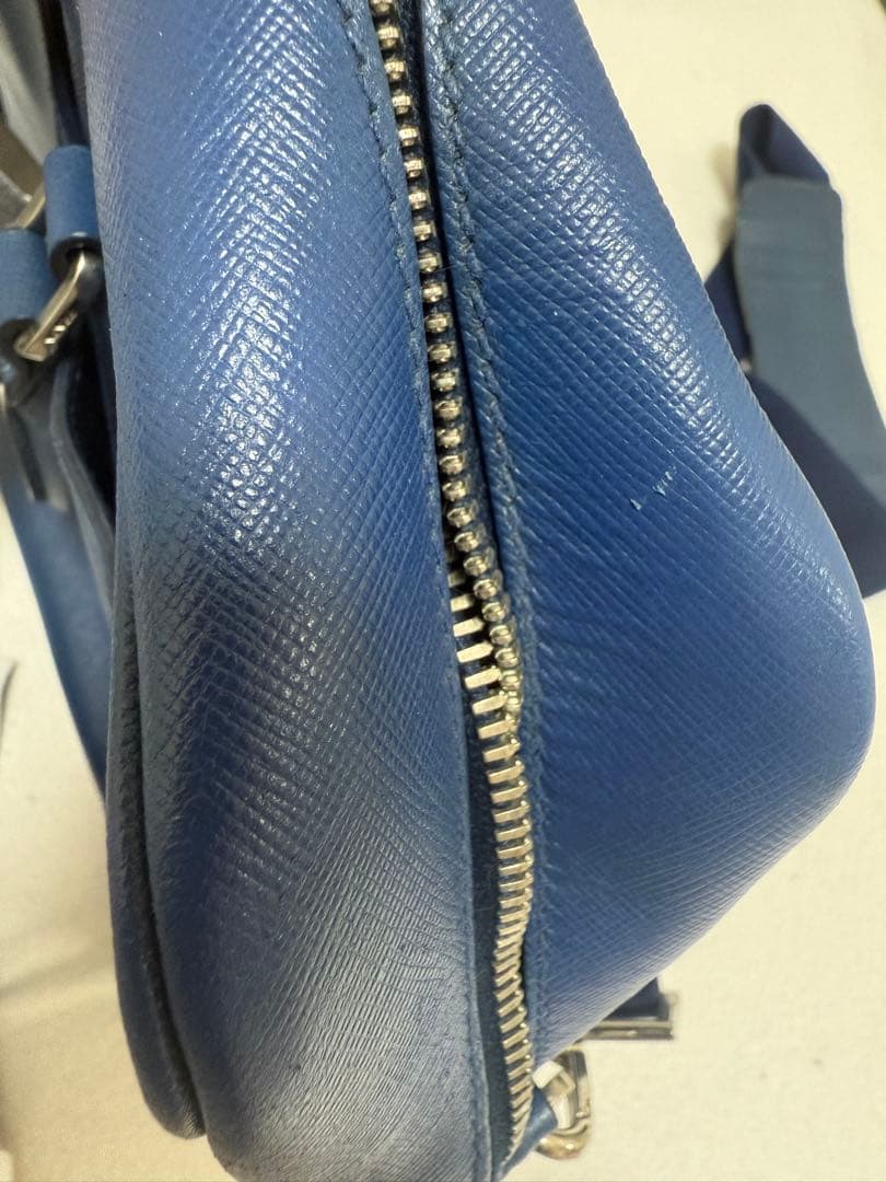 PRADA ネイビー ビジネスバッグ