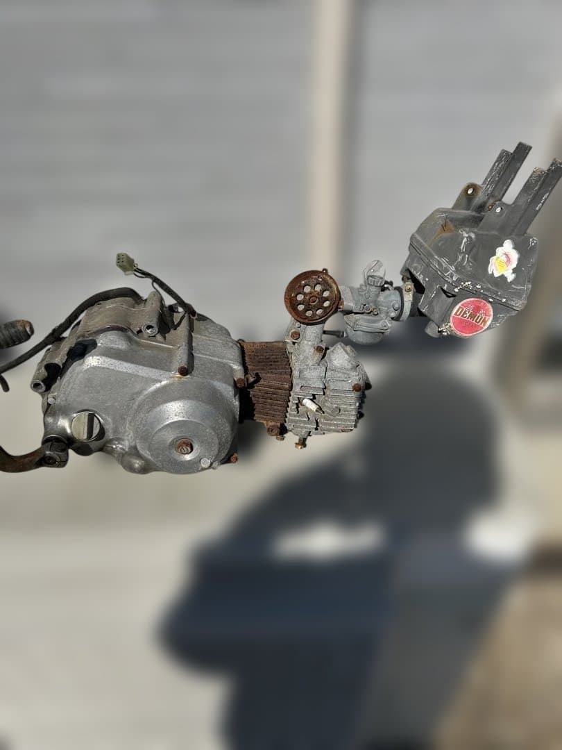 スーパーカブ50エンジン空冷式エンジン 3ピンコネクタ付き　キャブ付き