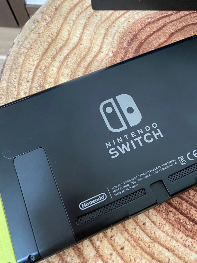 Nintendo Switch ニンテンドースイッチ本体YEL 箱無し