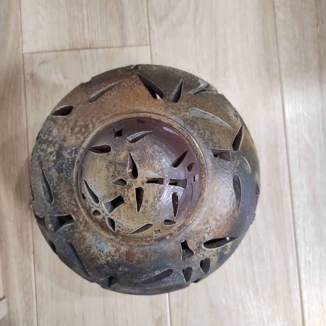 葉模様の備前焼