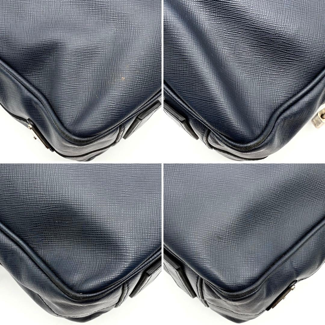 美品 プラダ ビジネスバッグ サフィアーノレザー 三角ロゴ A4可 ネイビー