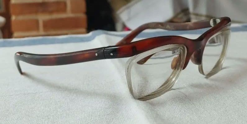 本鼈甲メガネフレーム　ヴィンテージ　イワキにて購入
