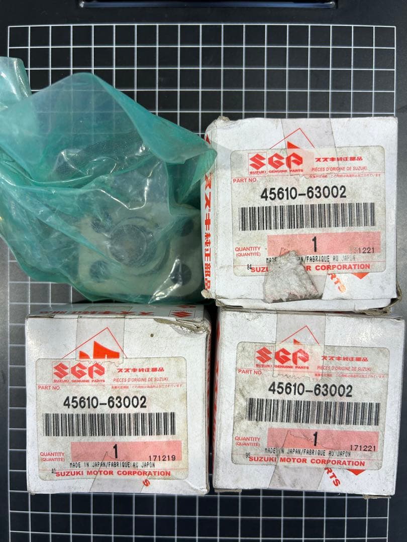 ジムニー　キングピン　45610-63002 JB23